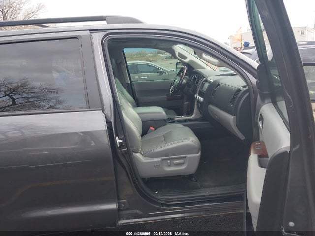 5TDDW5G11ES096060 Toyota Sequoia Platinum 5.7l V8