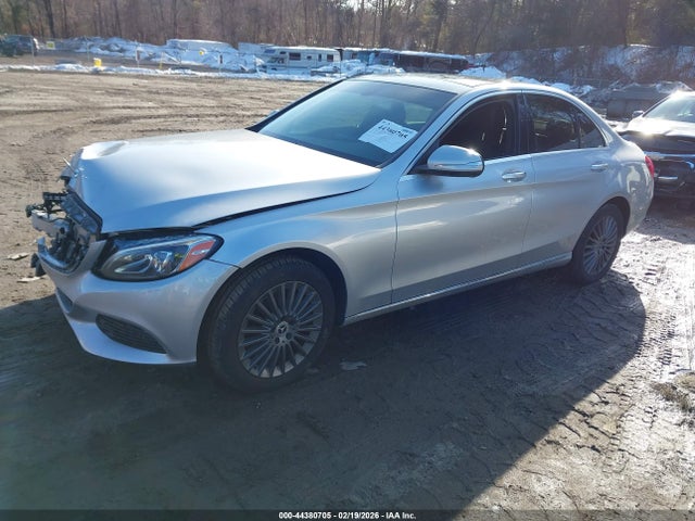 44380705 :رقم المزاد ، 55SWF4KB4FU010912 vin ، 2015 Mercedes-benz C 300 Luxury 4matic مزاد بيع
