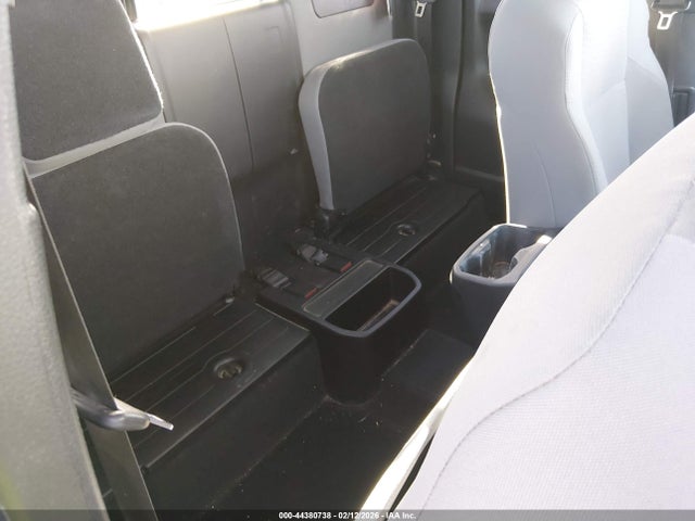 5TFSZ5AN9KX172172 Toyota Tacoma Sr V6