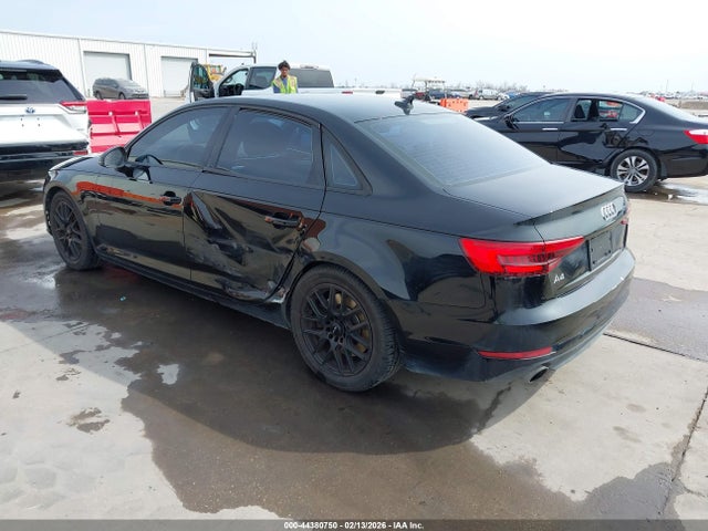 Продаж на аукціоні авто 2017 Audi A4 2.0t Premium, vin: WAUGNAF4XHN025077, номер лоту: 44380750