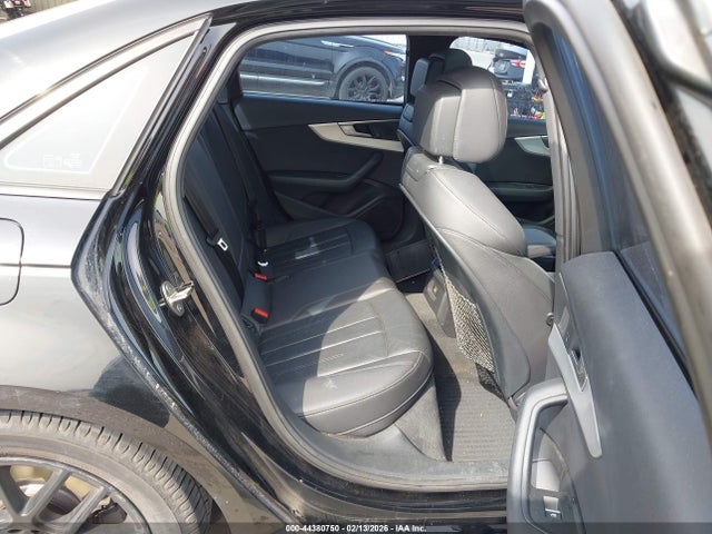 Продаж на аукціоні авто 2017 Audi A4 2.0t Premium, vin: WAUGNAF4XHN025077, номер лоту: 44380750