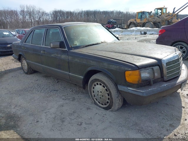 1989 MERCEDES-BENZ 560 WDBCA39EXKA494955