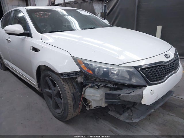 KNAGM4A79F5546665 KIA Optima Lx