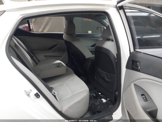 KNAGM4A79F5546665 KIA Optima Lx