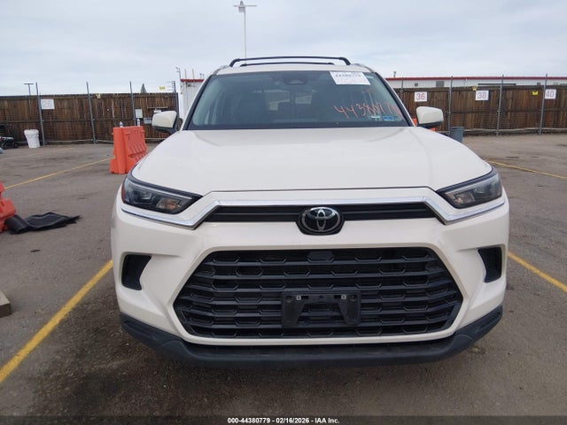 Aukcja sprzedaży 2024 Toyota Grand Highlander Xle, vin: 5TDAAAB56RS007674, numer aukcji: 44380779