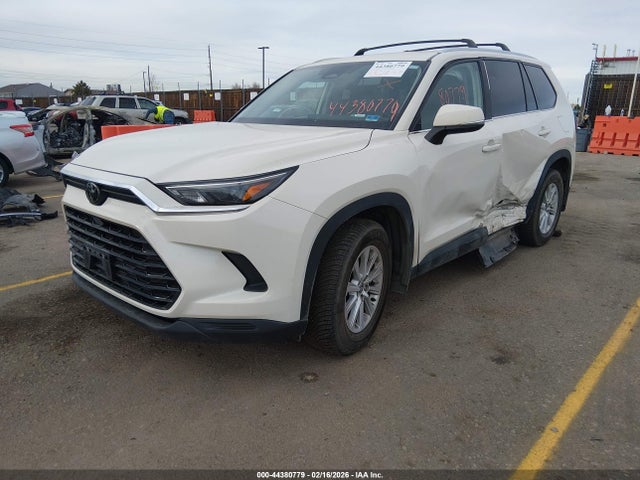 Aukcja sprzedaży 2024 Toyota Grand Highlander Xle, vin: 5TDAAAB56RS007674, numer aukcji: 44380779