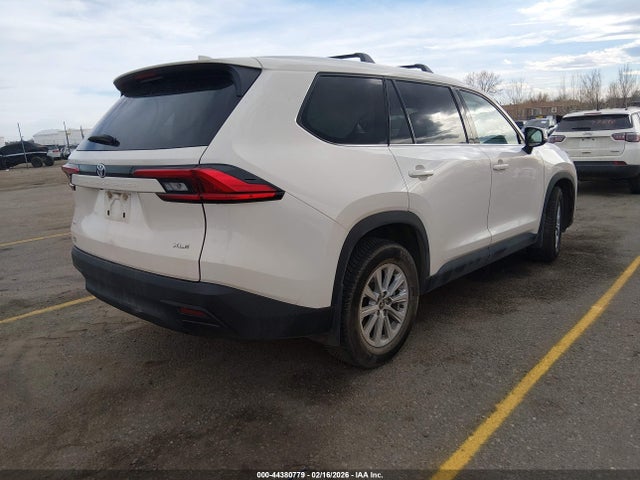 Aukcja sprzedaży 2024 Toyota Grand Highlander Xle, vin: 5TDAAAB56RS007674, numer aukcji: 44380779