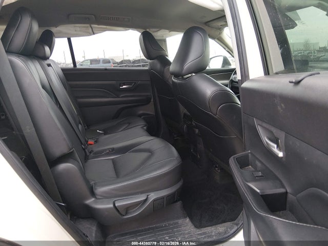 Aukcja sprzedaży 2024 Toyota Grand Highlander Xle, vin: 5TDAAAB56RS007674, numer aukcji: 44380779