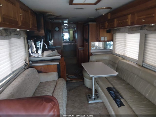 Продажа на аукционе авто 2001 Roadmaster Rail Executive Signature, vin: 1RF12061911010691, номер лота: 44380783