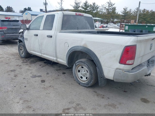 2013 RAM 1500 1C6RR7FP8DS589410 Photo 2