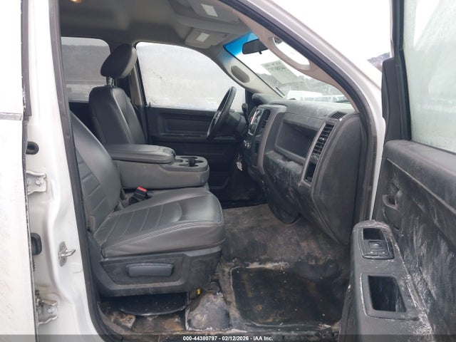 2013 RAM 1500 1C6RR7FP8DS589410 Photo 4