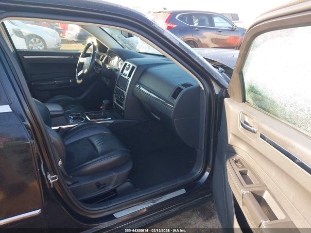 2010 CHRYSLER 300C 2C3CA7CW1AH141440 Photo 4