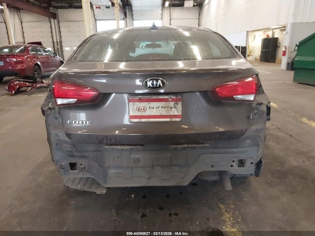 KIA FORTE LX 2017 3KPFK4A72HE115032 Image 17