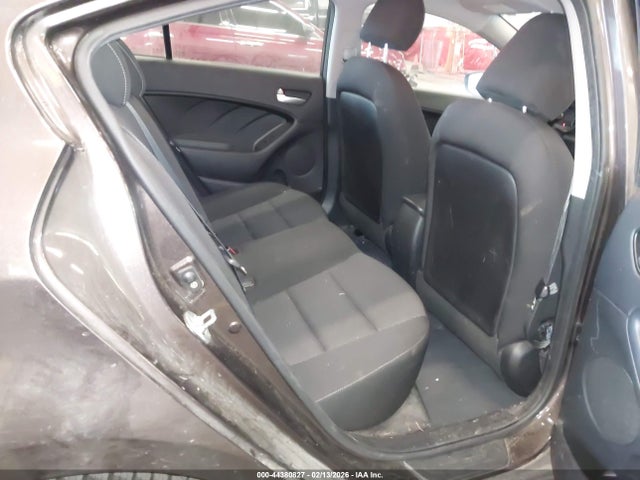 KIA FORTE LX 2017 3KPFK4A72HE115032 Image 8