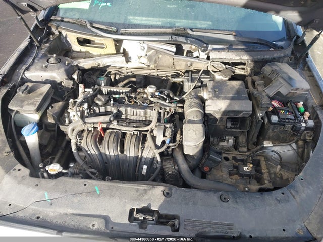 5NPE24AF2JH694091 Hyundai SONATA SE