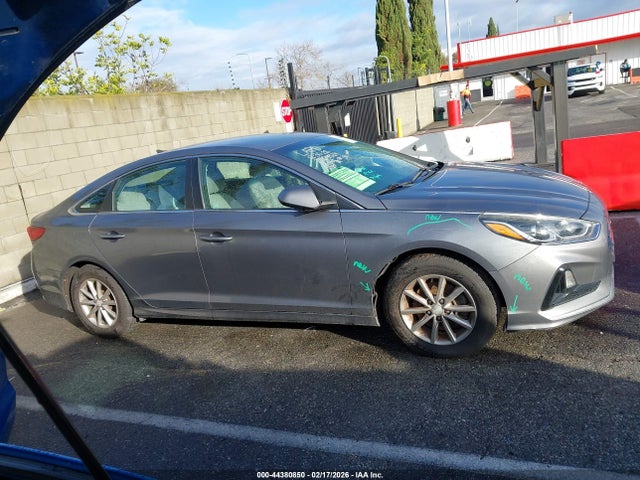 5NPE24AF2JH694091 Hyundai SONATA SE