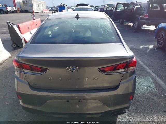 5NPE24AF2JH694091 Hyundai SONATA SE