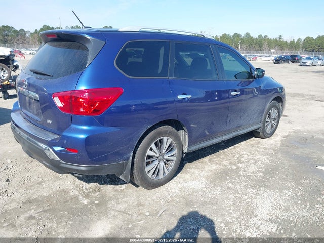 5N1DR2MN6JC648723 Nissan Pathfinder Sv