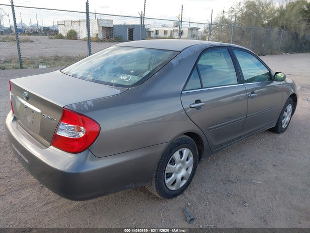 2003 TOYOTA CAMRY 4T1BE32K43U702342 Photo 3