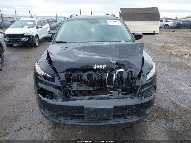 Продажа на аукционе авто 2018 Jeep Cherokee Latitude 4x4, vin: 1C4PJMCB6JD520570, номер лота: 44380906