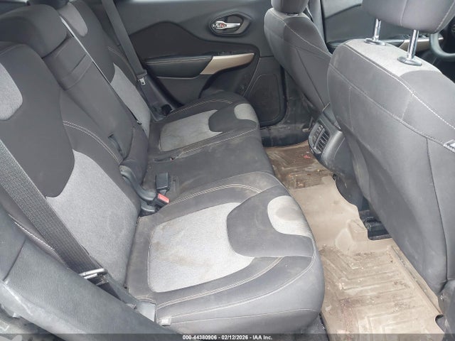 2018 JEEP CHEROKEE 1C4PJMCB6JD520570 Photo 7