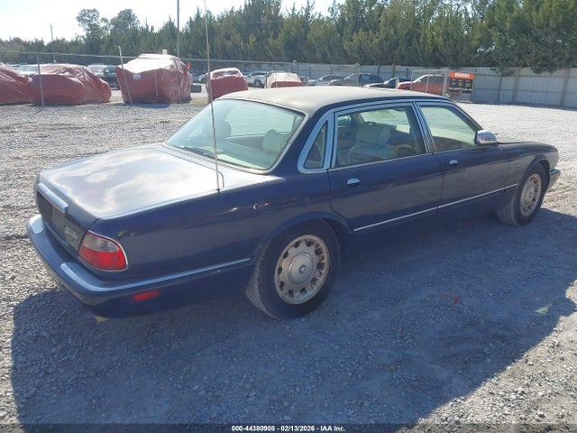 1998 JAGUAR XJ8 SAJKX6244WC843747 Photo 3