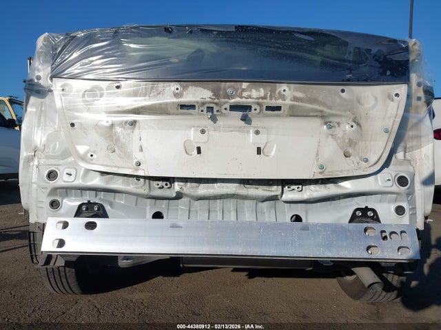 JTDKARFU9J3057382 Toyota Prius Three