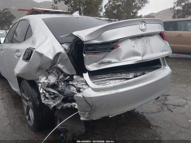 JTHBA1D27G5018398 Lexus IS 200T