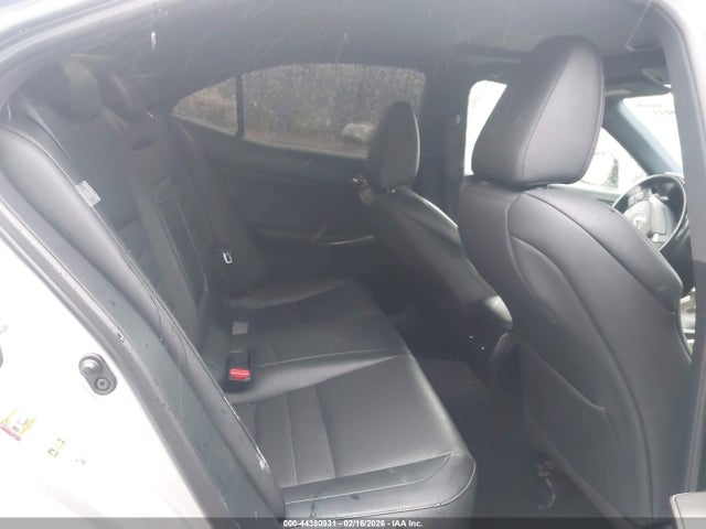 2016 LEXUS IS 200T JTHBA1D27G5018398 Photo 7