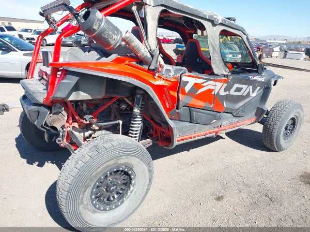 1HFVE06F5L4000064 Honda Sxs1000 S4d