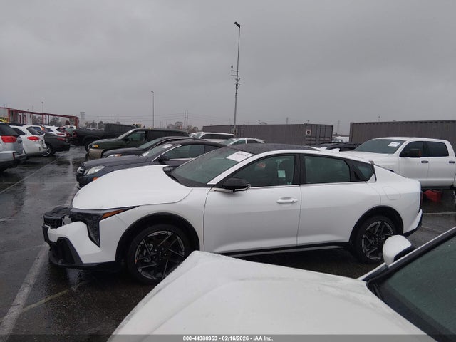 3KPFW4DE1SE247284 KIA K4 Gt-line