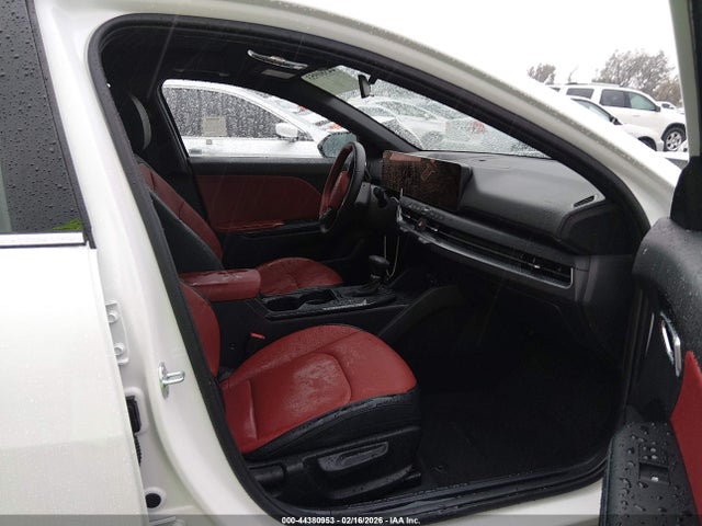 3KPFW4DE1SE247284 KIA K4 Gt-line