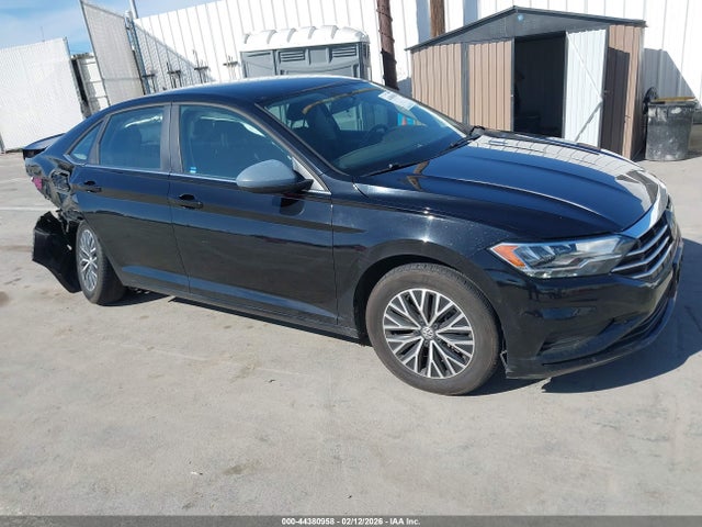 2021 VOLKSWAGEN JETTA 3VWC57BU1MM004128