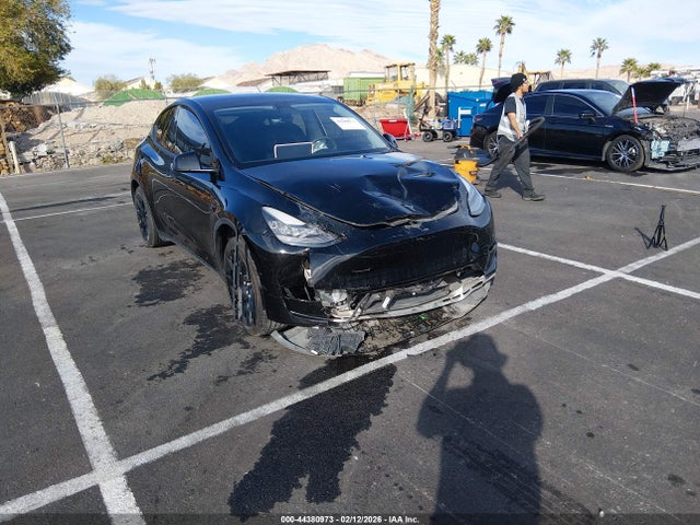 2021 TESLA MODEL Y 5YJYGDED3MF126216
