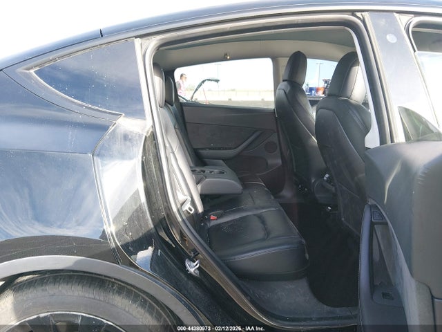 2021 TESLA MODEL Y 5YJYGDED3MF126216 Photo 7