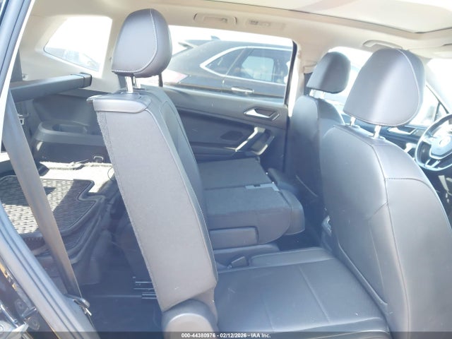 3VV3B7AX3JM110679 Volkswagen Tiguan 2.0t Se/2.0t Sel