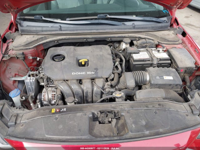 5NPD84LF0HH032592 Hyundai ELANTRA SE