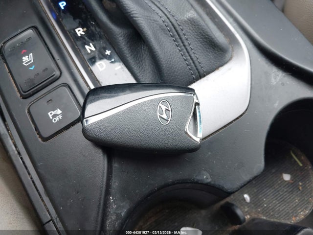 5XYZUDLB4FG293226 Hyundai Santa Fe Sport 2.4l