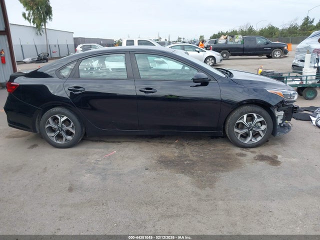 KIA Forte Lxs 2020 3KPF24AD7LE200639 Image 14