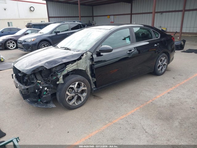 KIA Forte Lxs 2020 3KPF24AD7LE200639 Image 2