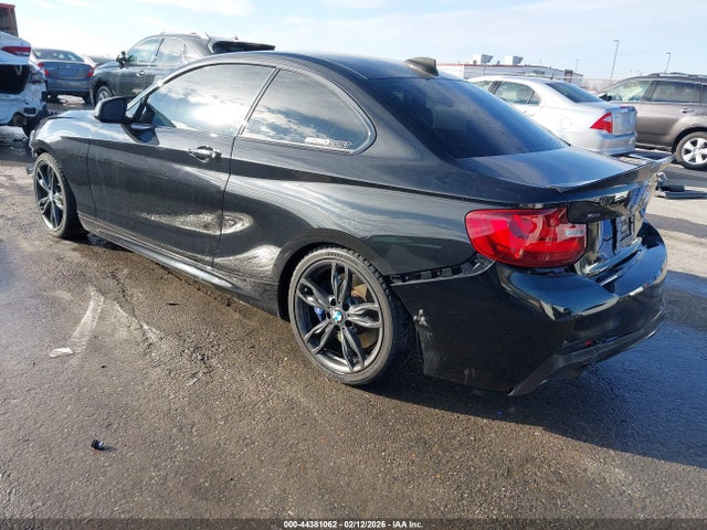 2016 BMW M235I WBA1J9C5XGV371559 Photo 2