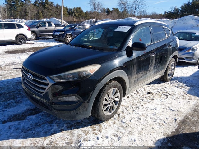 KM8J33A46HU265715 Hyundai TUCSON SE