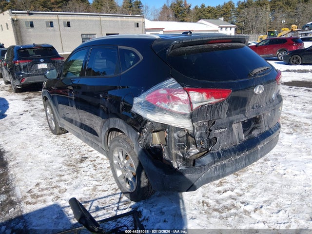 KM8J33A46HU265715 Hyundai TUCSON SE