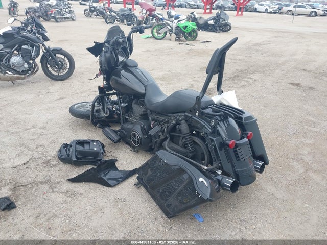 2014 HARLEY-DAVIDSON FLHXS 1HD1KRM13EB706069 Photo 2