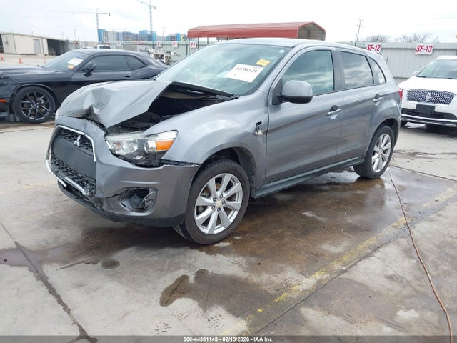 Mitsubishi Outlander Sport Es 2015 4A4AP3AU0FE019669 Image 2