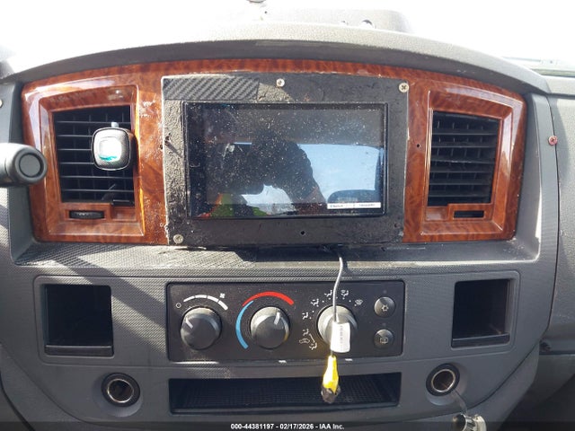 2006 Dodge Ram 1500 Slt მანქანა იყიდება აუქციონზე, vin: 1D7HA18N66S680981, აუქციონის ნომერი: 44381197