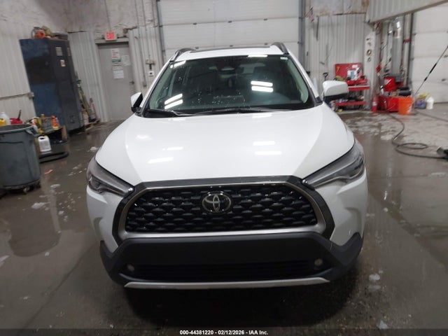 Toyota Corolla Cross Xle 2023 7MUDAABGXPV073534 Image 13