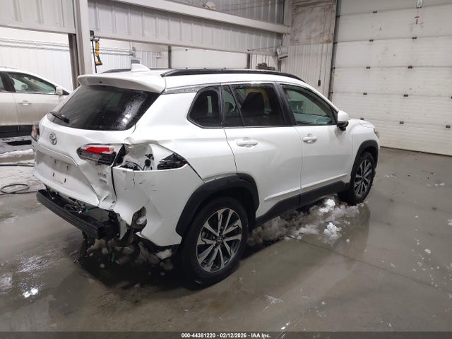 Toyota Corolla Cross Xle 2023 7MUDAABGXPV073534 Image 4
