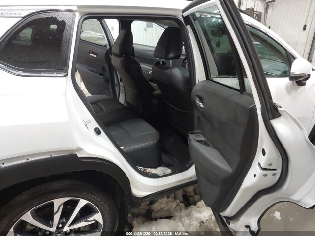 Toyota Corolla Cross Xle 2023 7MUDAABGXPV073534 Image 8