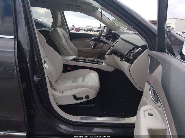2024 Volvo Xc90 B6 Plus Bright Theme 7-seater მანქანა იყიდება აუქციონზე, vin: YV4062PEXR1164226, აუქციონის ნომერი: 44381243